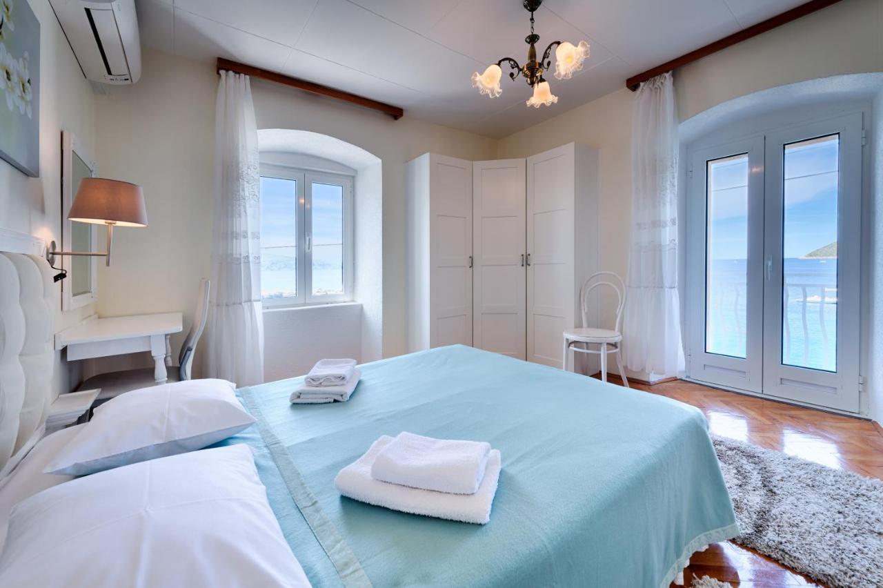 Apartments And Rooms By The Sea Komiza, Vis - 2431 Eksteriør bilde